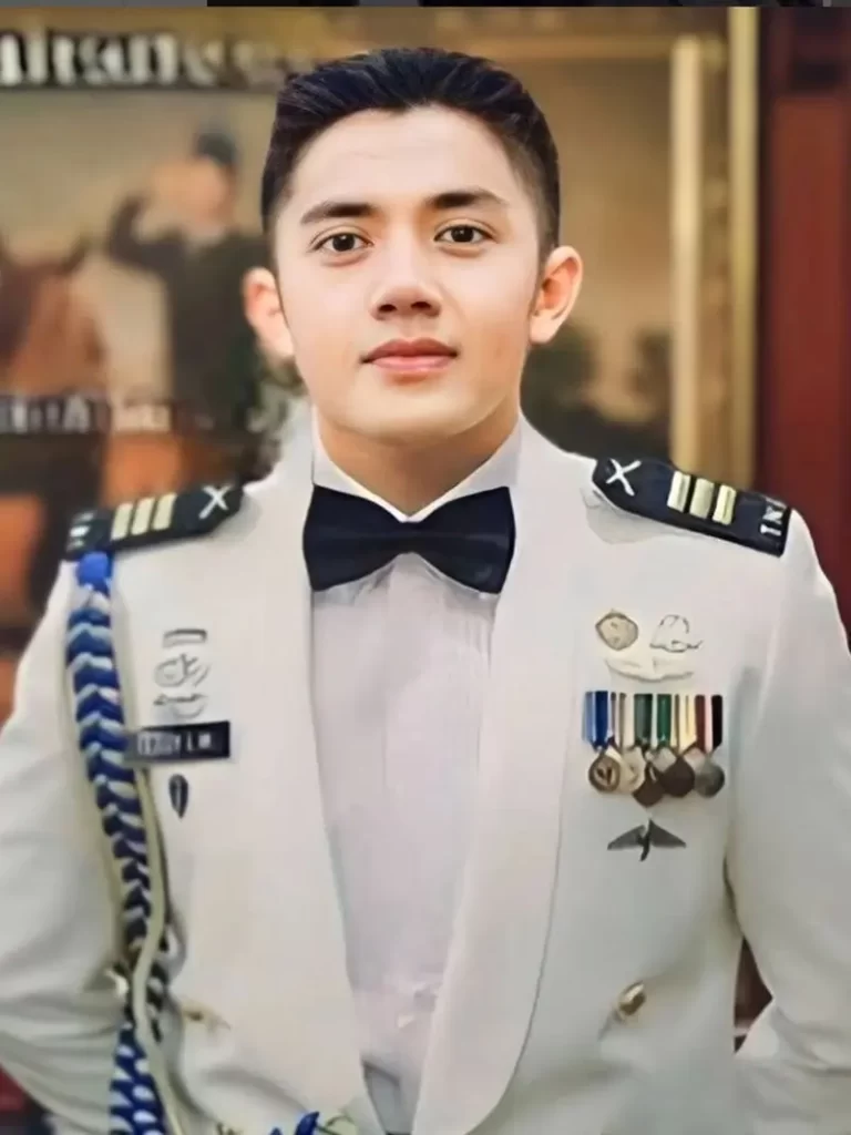 Mayor Teddy Tidak Perlu Pensiun dari TNI/Bola.com